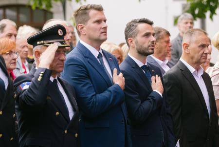 Župan Matej Slapar ob dnevu državnosti »Ko narod stoji odločno, z vero v svoje vrednote in pravice, postane nepremagljiv.«  (18)